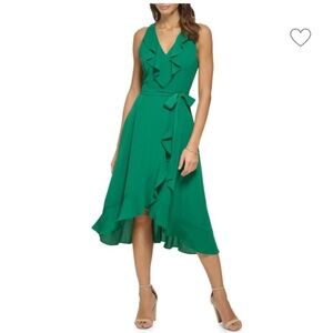 Green flowy Kensie dress perfect for wedding